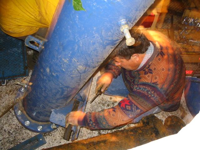 Cambio y reparación de bomba en cámara de carga El Sauce